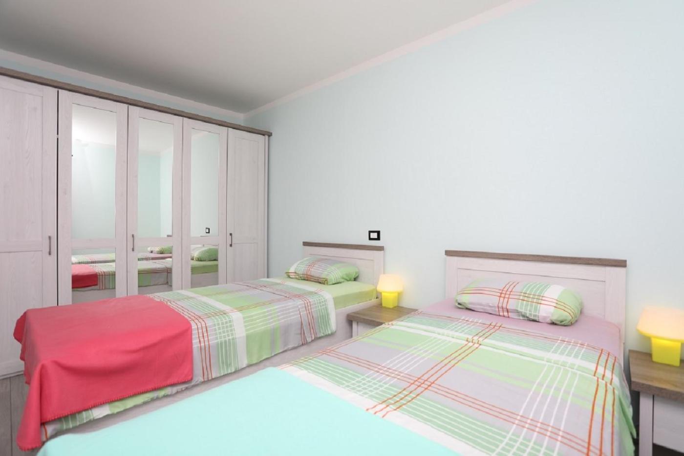 Victory Ravni Apartment Ruang foto